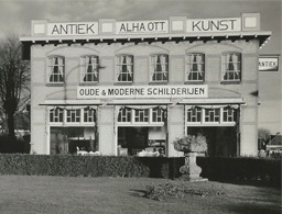Het pand van Ott in 1955 te Brummen